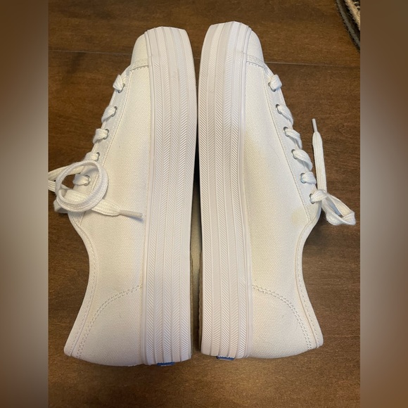 Keds triple up canvas lace up sneakers. Womens size 7. - Picture 5 of 11